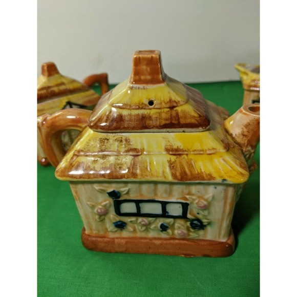Cottage Ware Teapot Creamer and Sugar - Picture 4 of 6